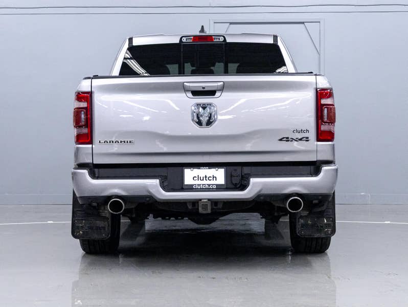 Vehicle photo 4
