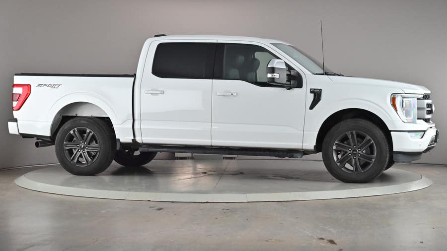 Vehicle photo 4