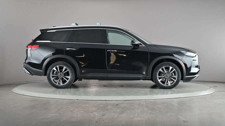 Vehicle photo 4