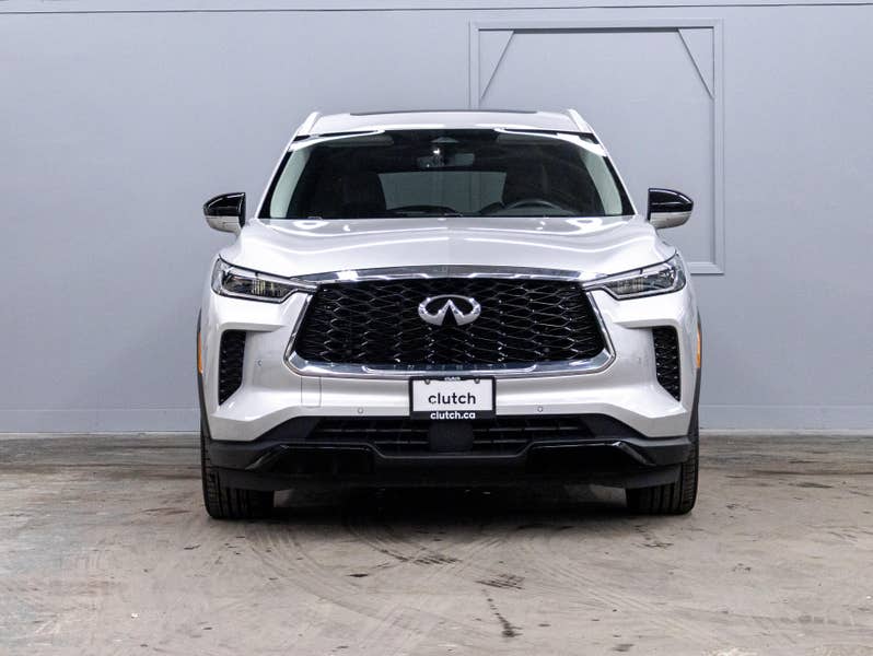 Vehicle photo 2