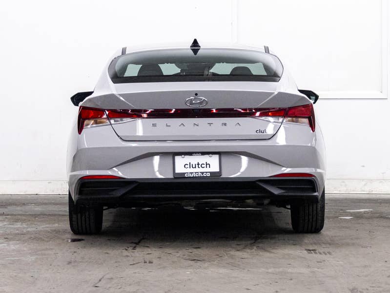 Vehicle photo 4