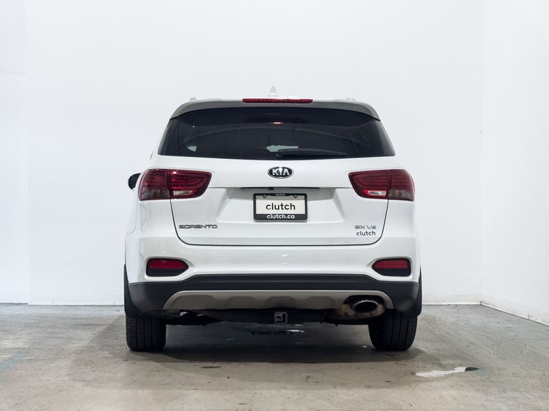 Vehicle photo 4