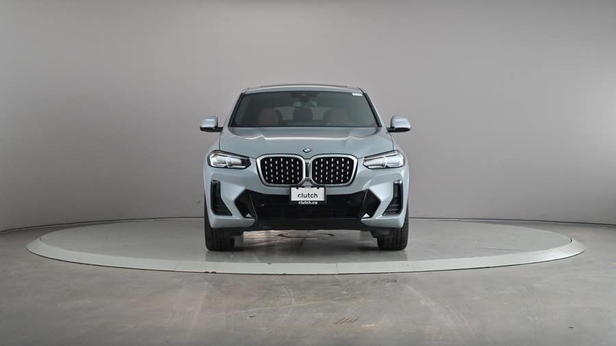 Vehicle photo 3