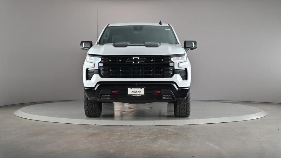 Vehicle photo 3