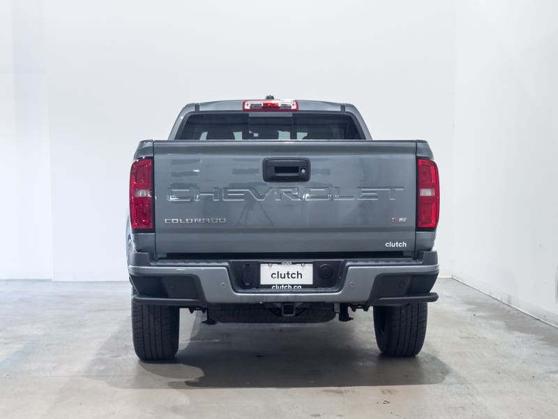 Vehicle photo 4