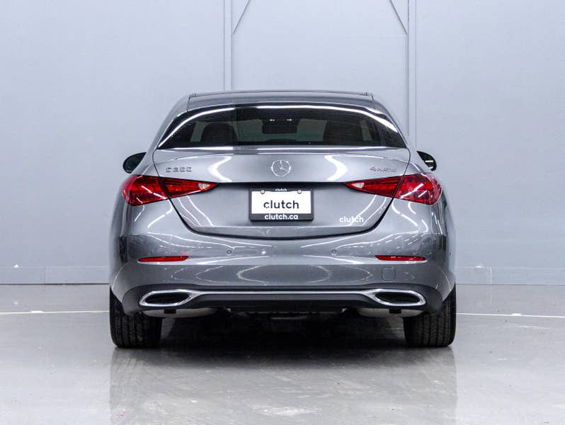 Vehicle photo 4