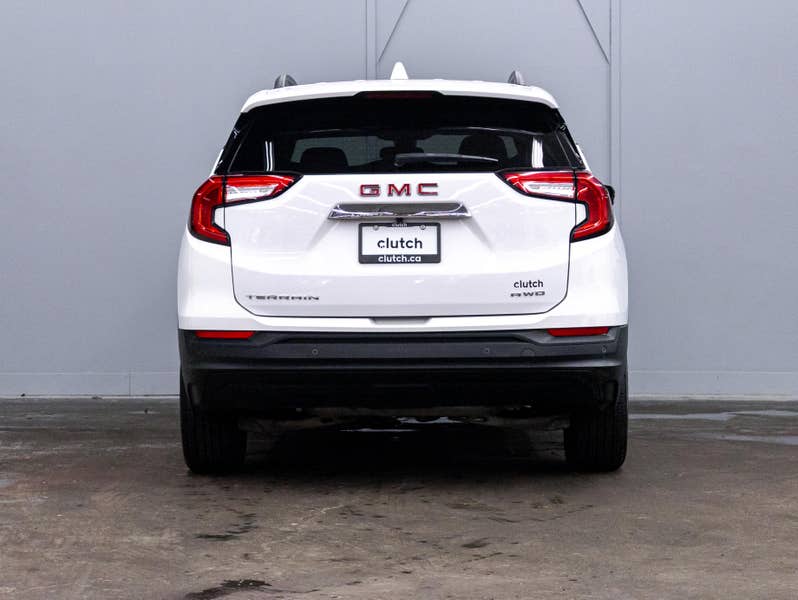 Vehicle photo 4