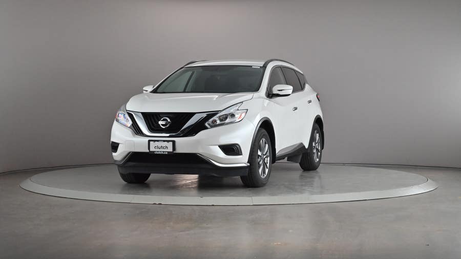 Vehicle photo 2