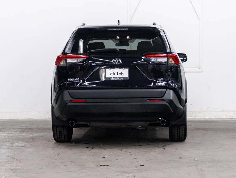 Vehicle photo 4