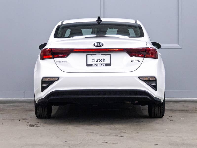 Vehicle photo 4
