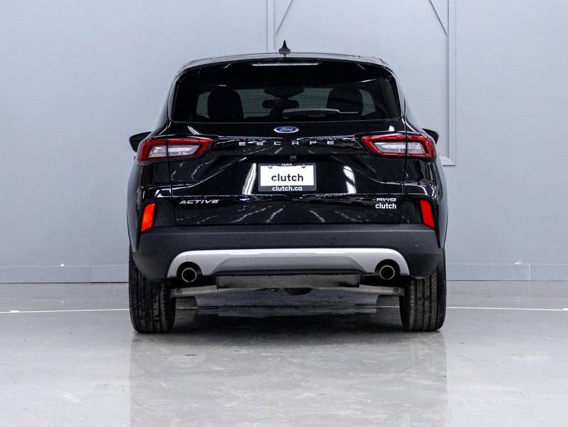 Vehicle photo 4