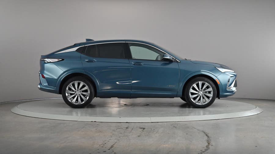 Vehicle photo 4