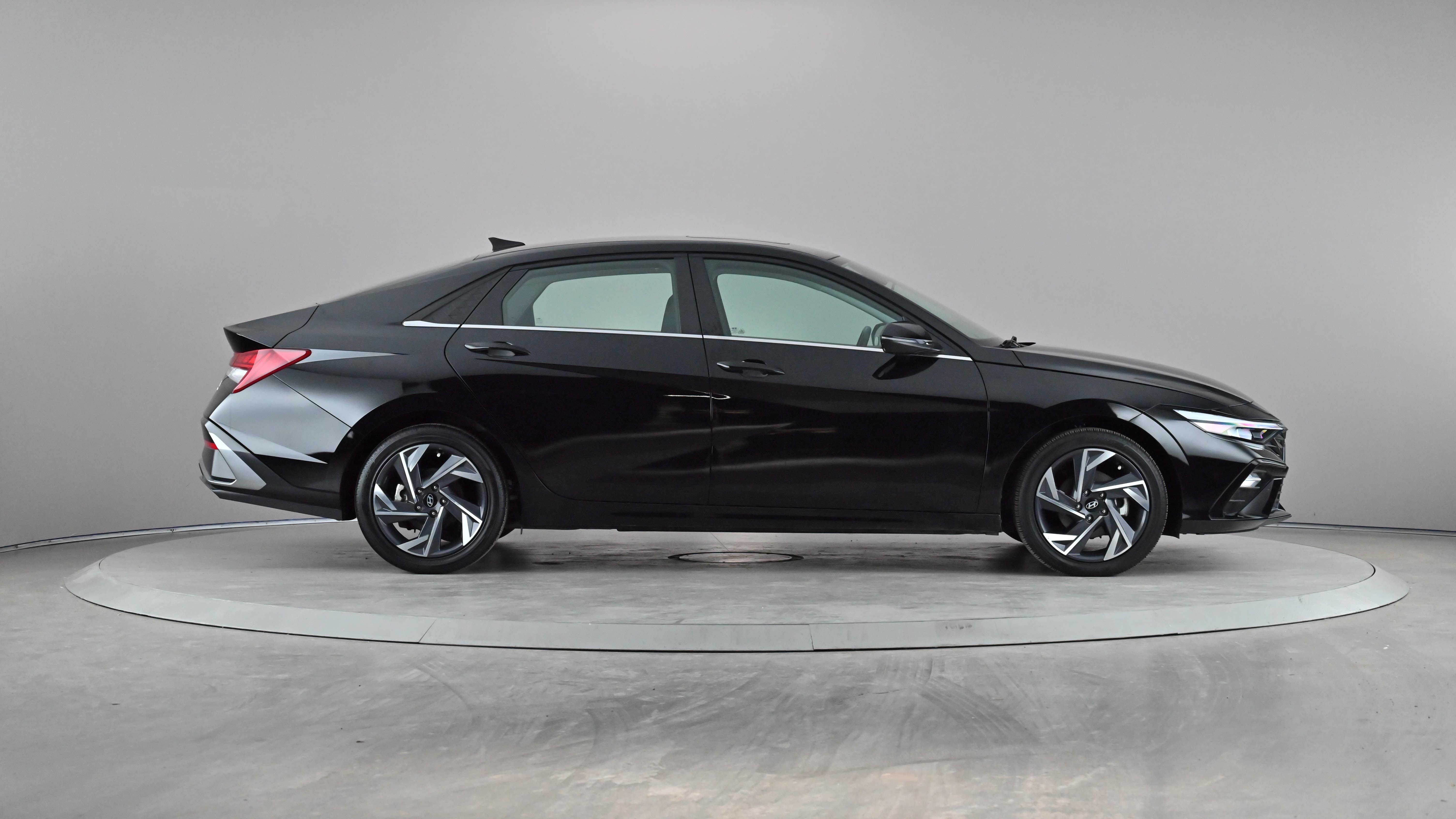 2024 Hyundai Elantra Hybrid