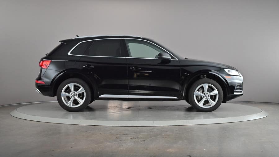 Vehicle photo 4