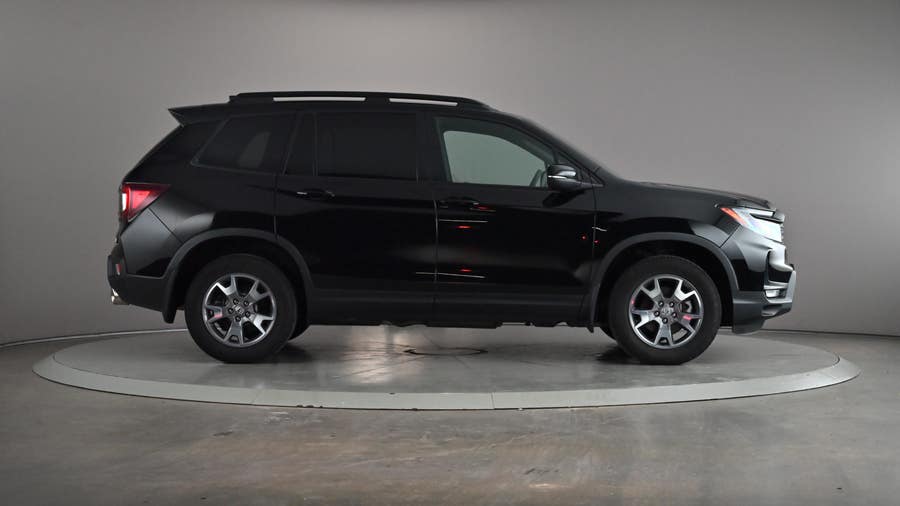 Vehicle photo 4