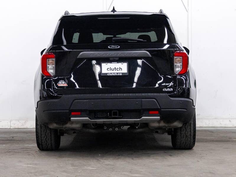 Vehicle photo 4