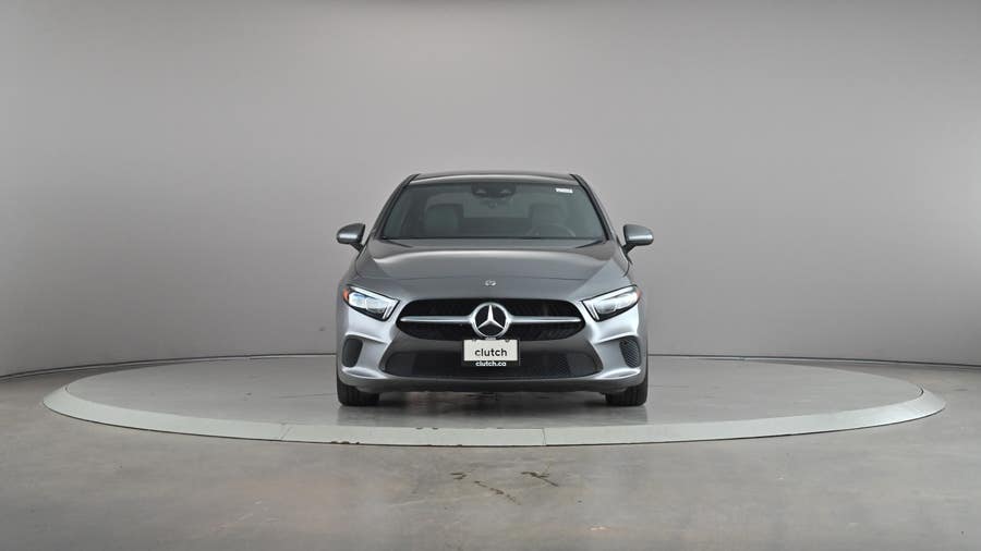 Vehicle photo 3