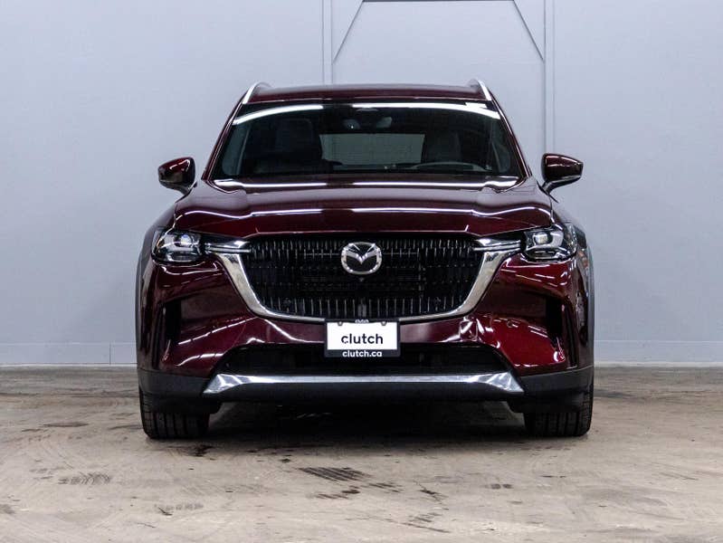 Vehicle photo 2