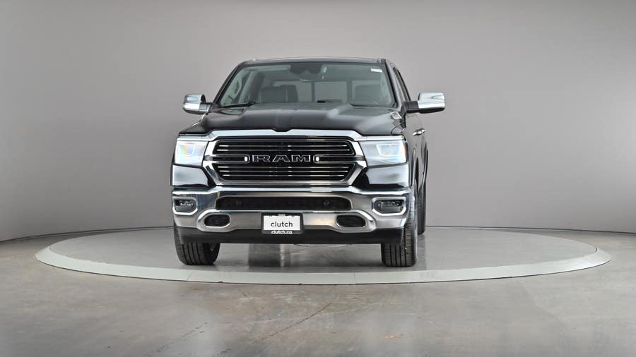 Vehicle photo 3