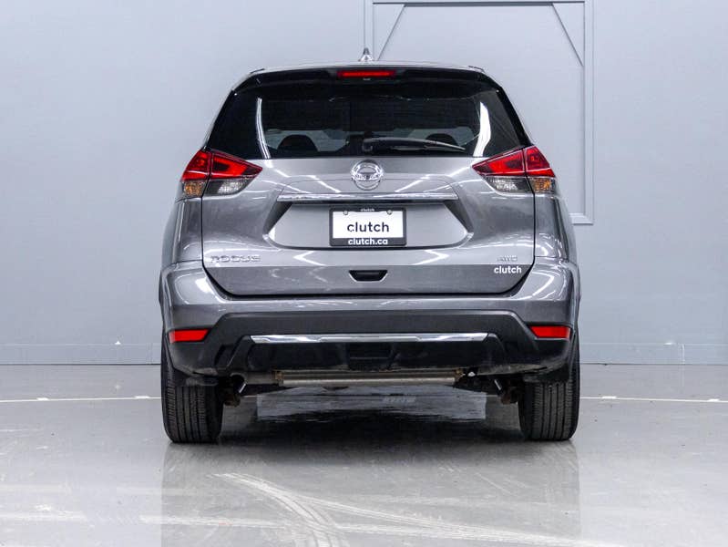 Vehicle photo 4