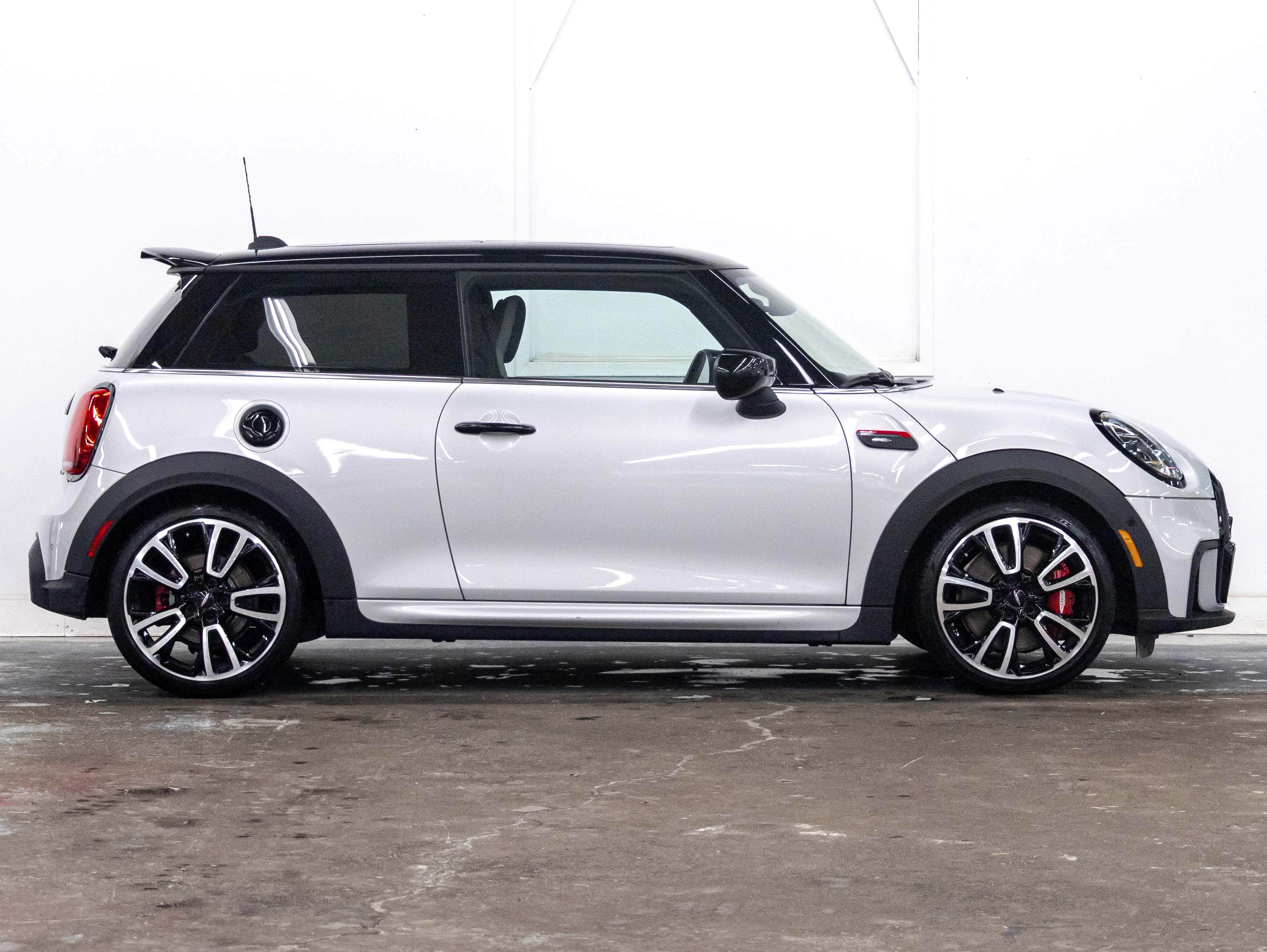 2023 MINI 3 Door