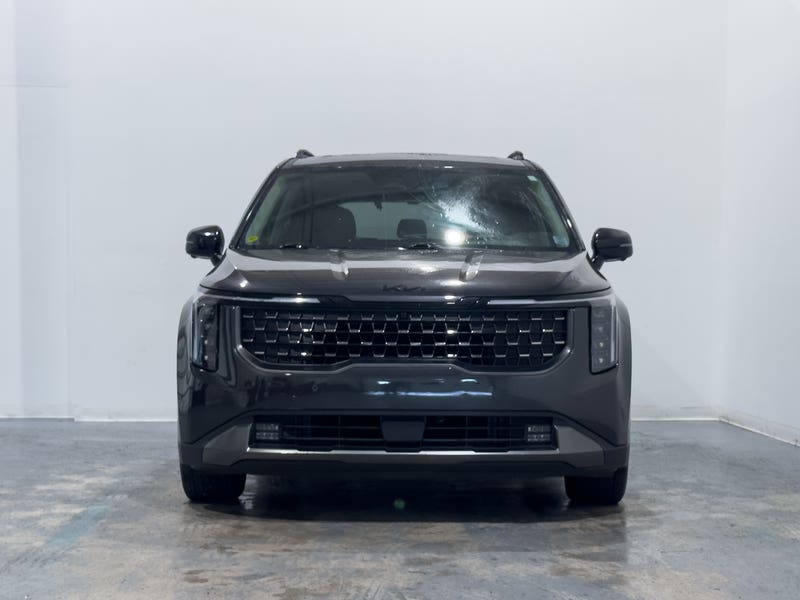 Vehicle photo 2