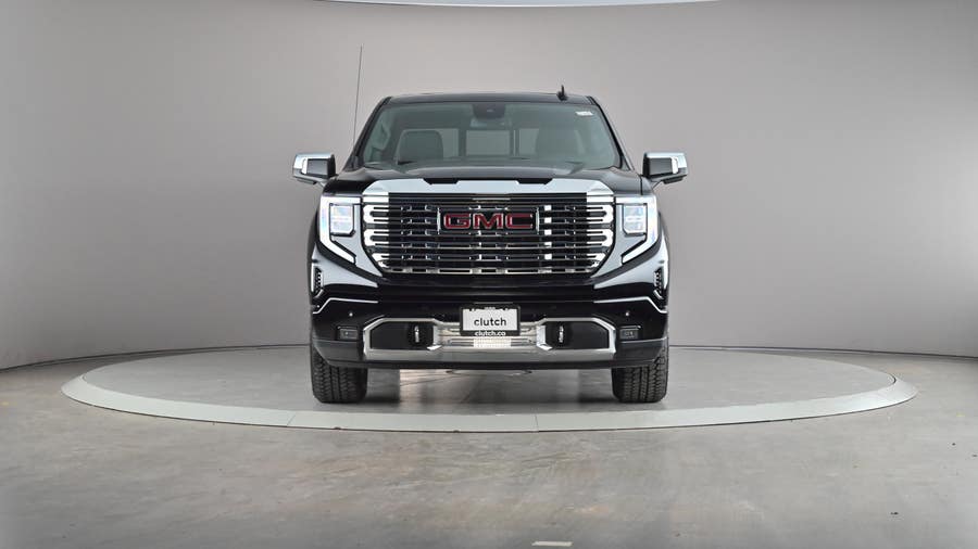 Vehicle photo 3