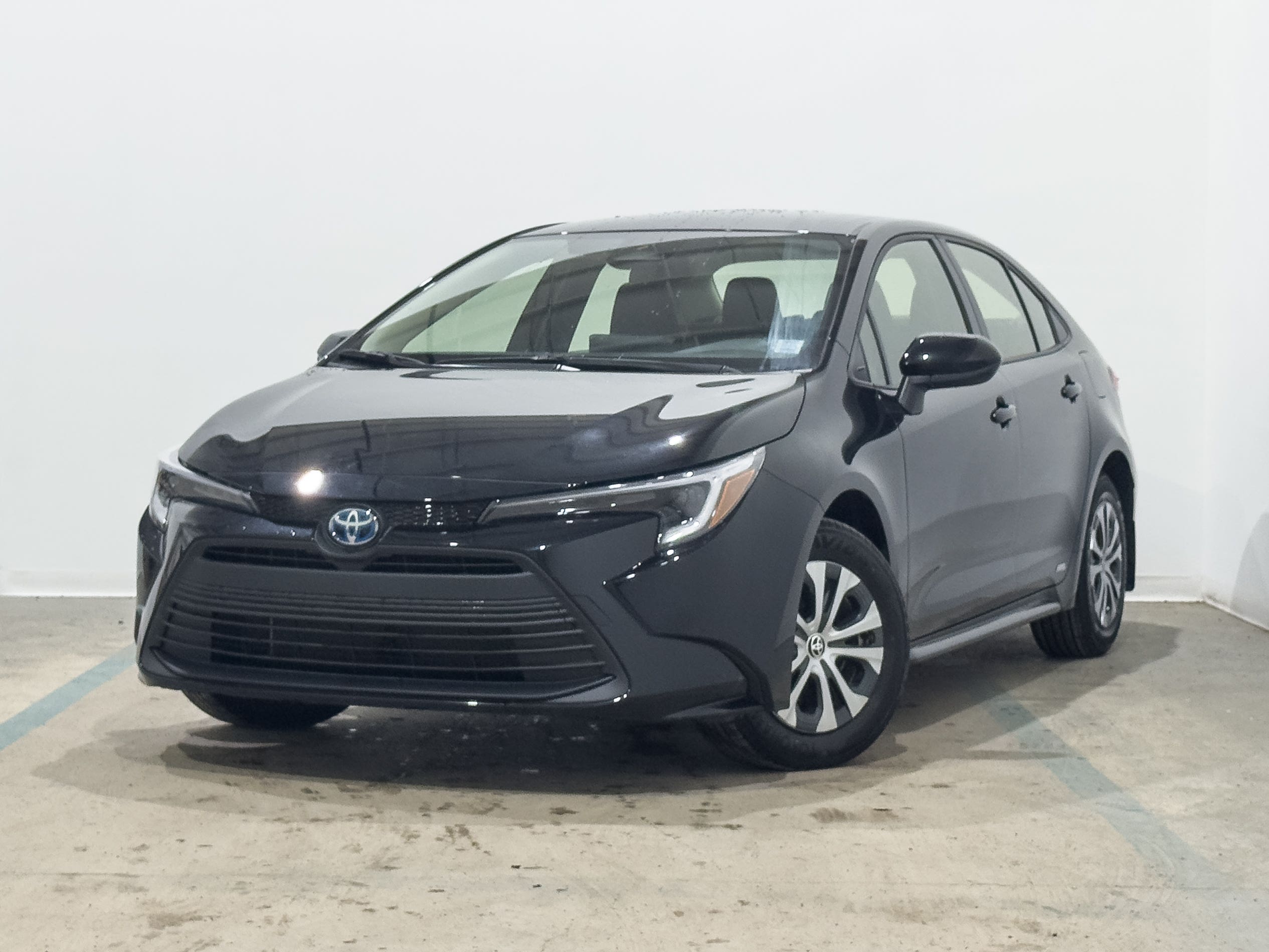 2025 Toyota Corolla Hybrid LE AWD