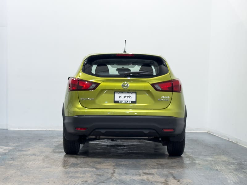 Vehicle photo 4