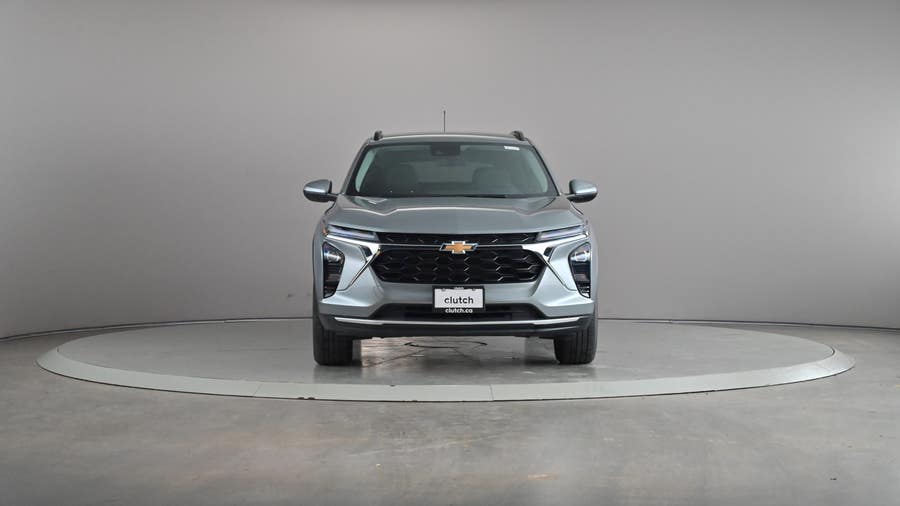 Vehicle photo 3
