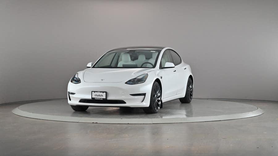 Vehicle photo 2