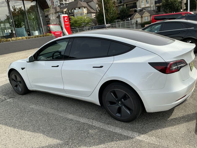 Tesla Model 3 RWD