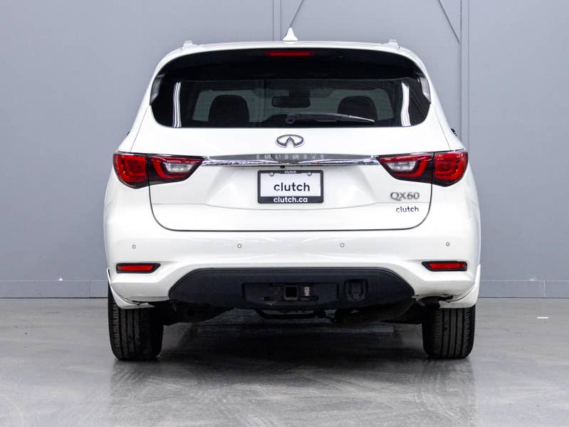 Vehicle photo 4