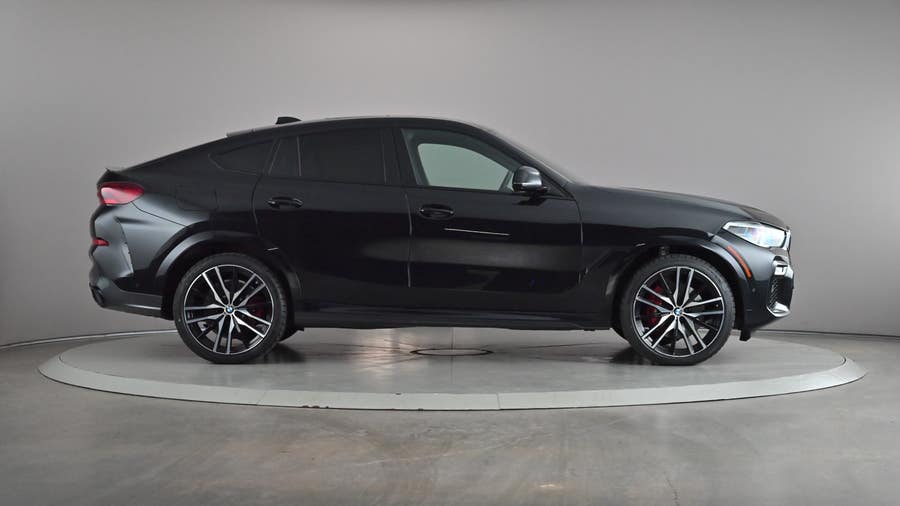 Vehicle photo 4