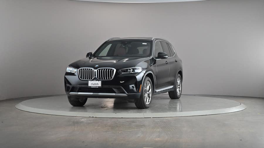 Vehicle photo 2