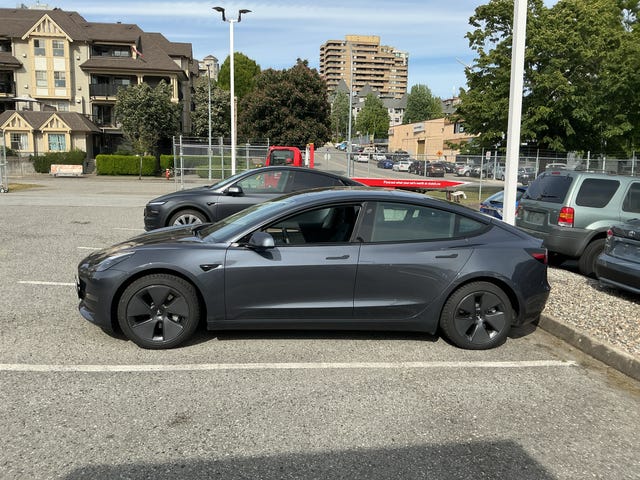 Tesla Model 3 RWD