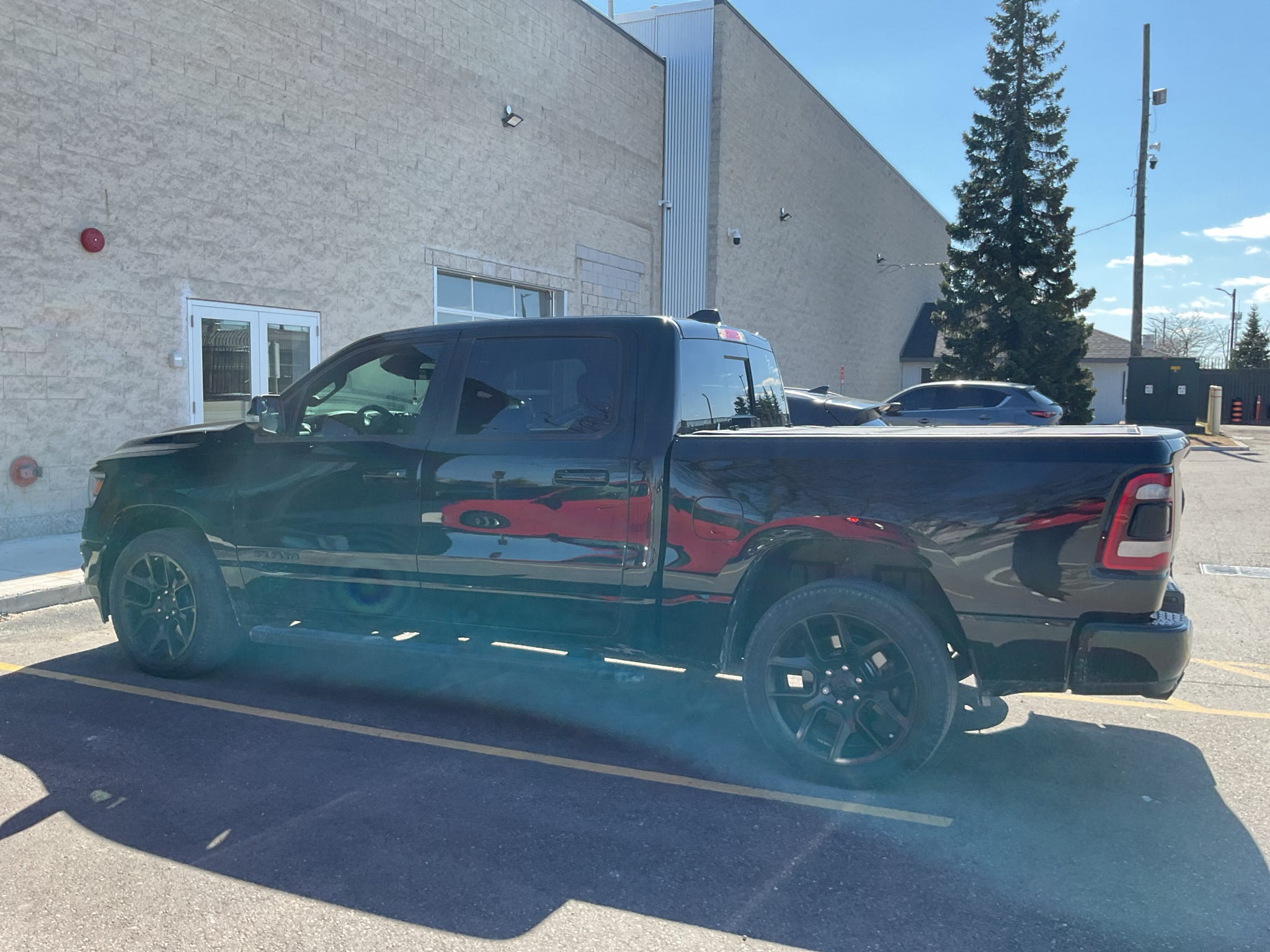 RAM 1500 Sport Crew Cab 4WD 2022