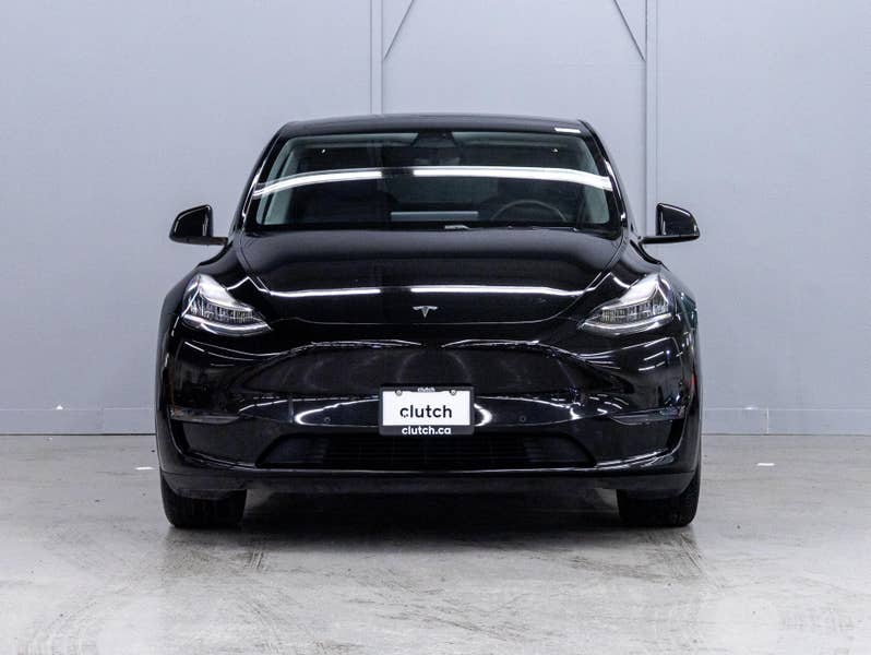 Vehicle photo 2