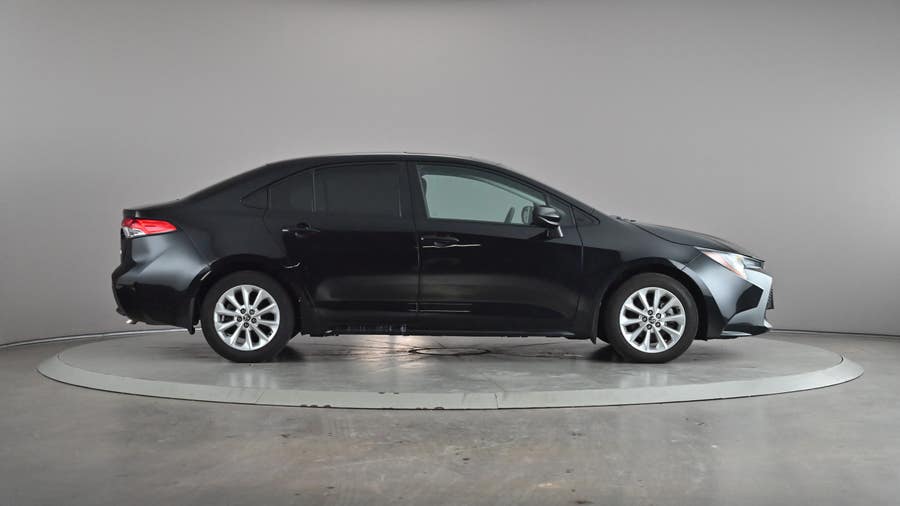 Vehicle photo 4