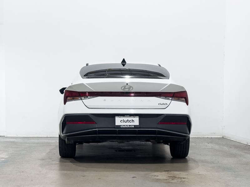 Vehicle photo 4