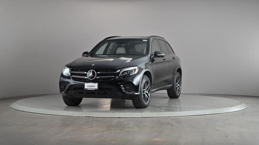 Vehicle photo 2