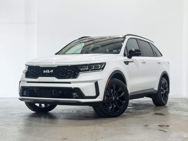 White 2023 Kia Sorento