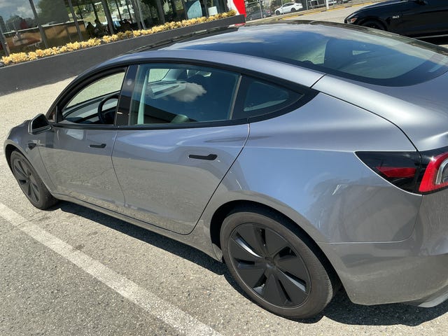 Tesla Model 3 RWD