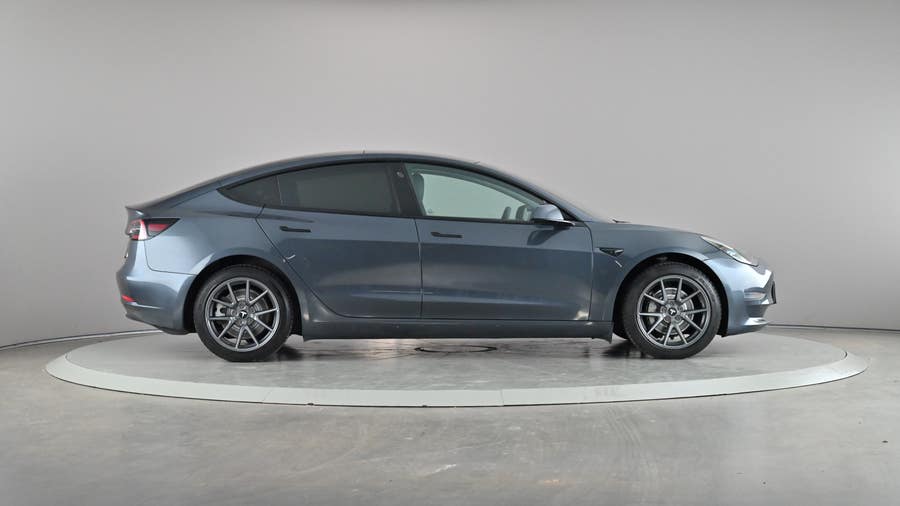 Vehicle photo 4