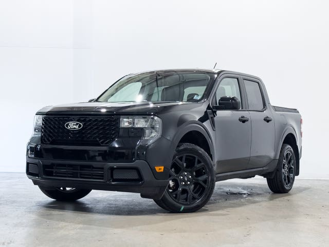 Black 2025 Ford Maverick