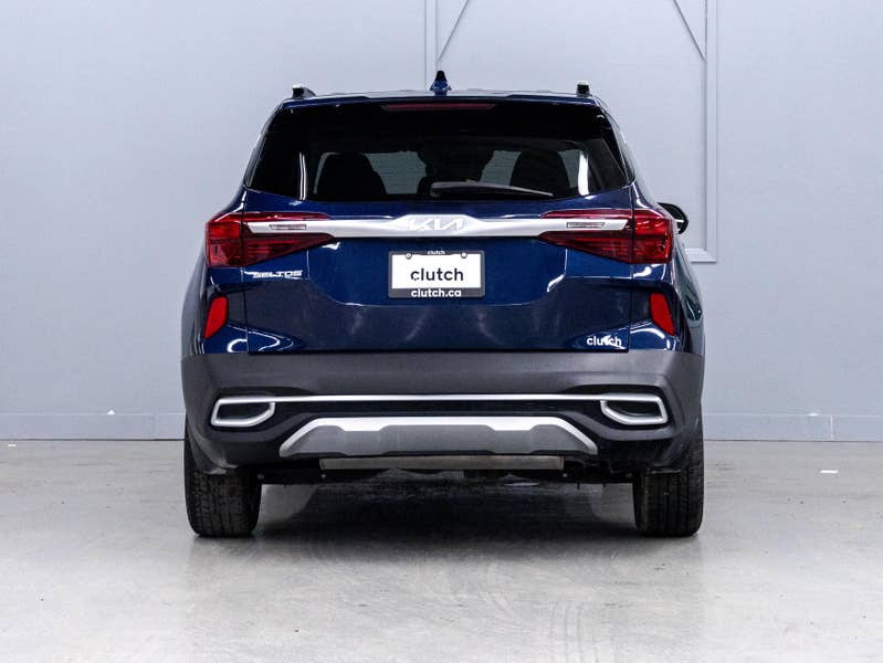 Vehicle photo 4
