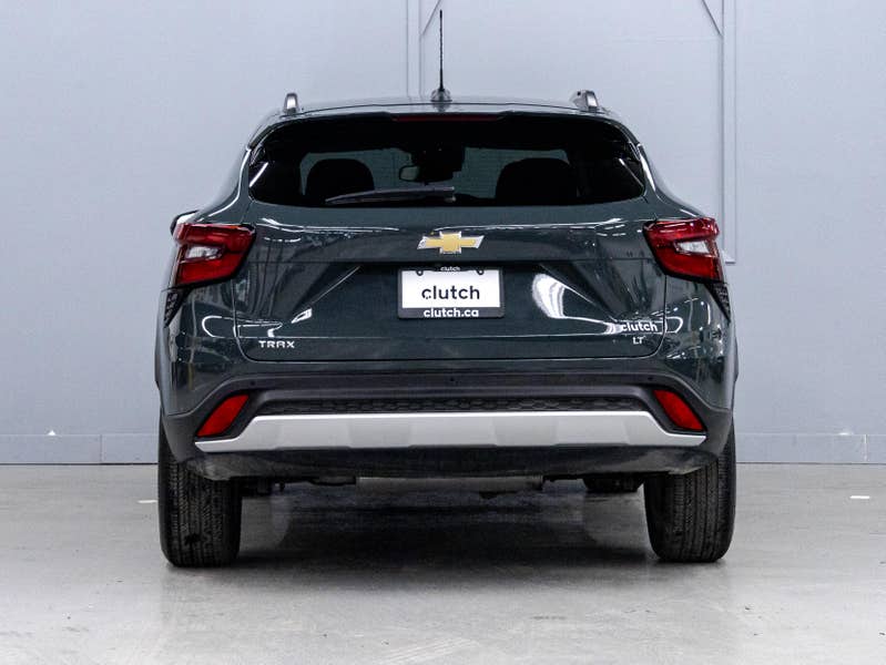 Vehicle photo 4