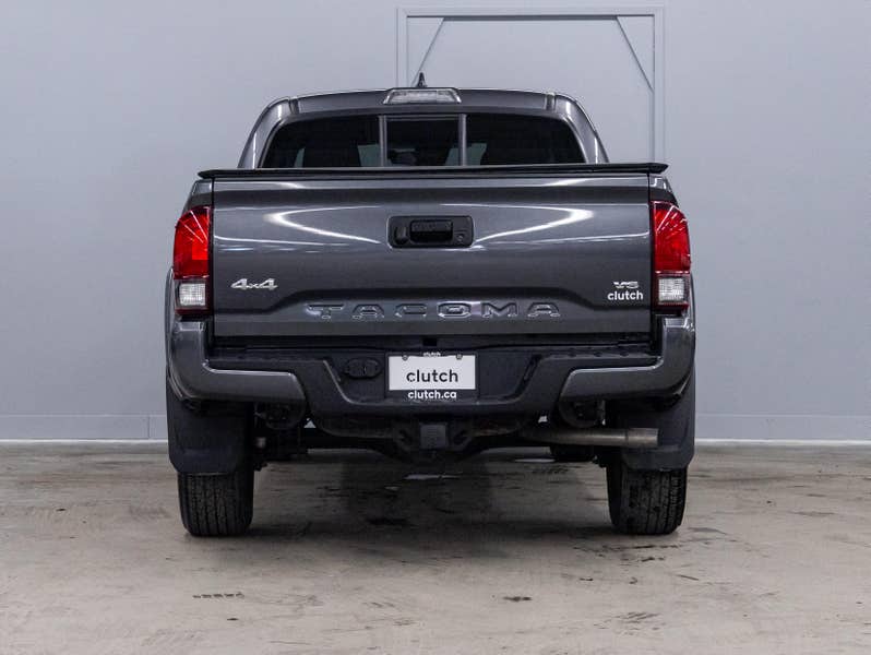 Vehicle photo 4