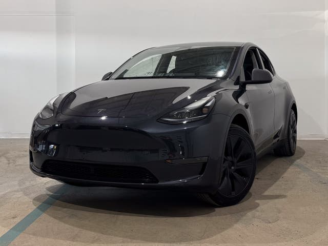 Tesla Model Y Standard Range