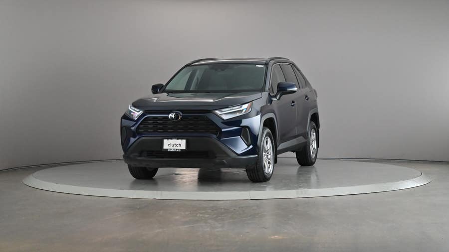 Vehicle photo 2